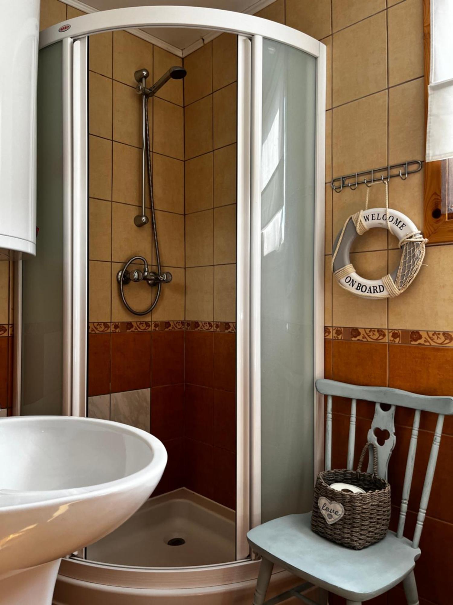 Villa Dom Pod Dlugim Wioslem Wiartel Esterno foto